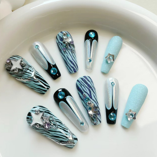 Goblet hand-painted tiger pattern False Nails from SHOPQAQ