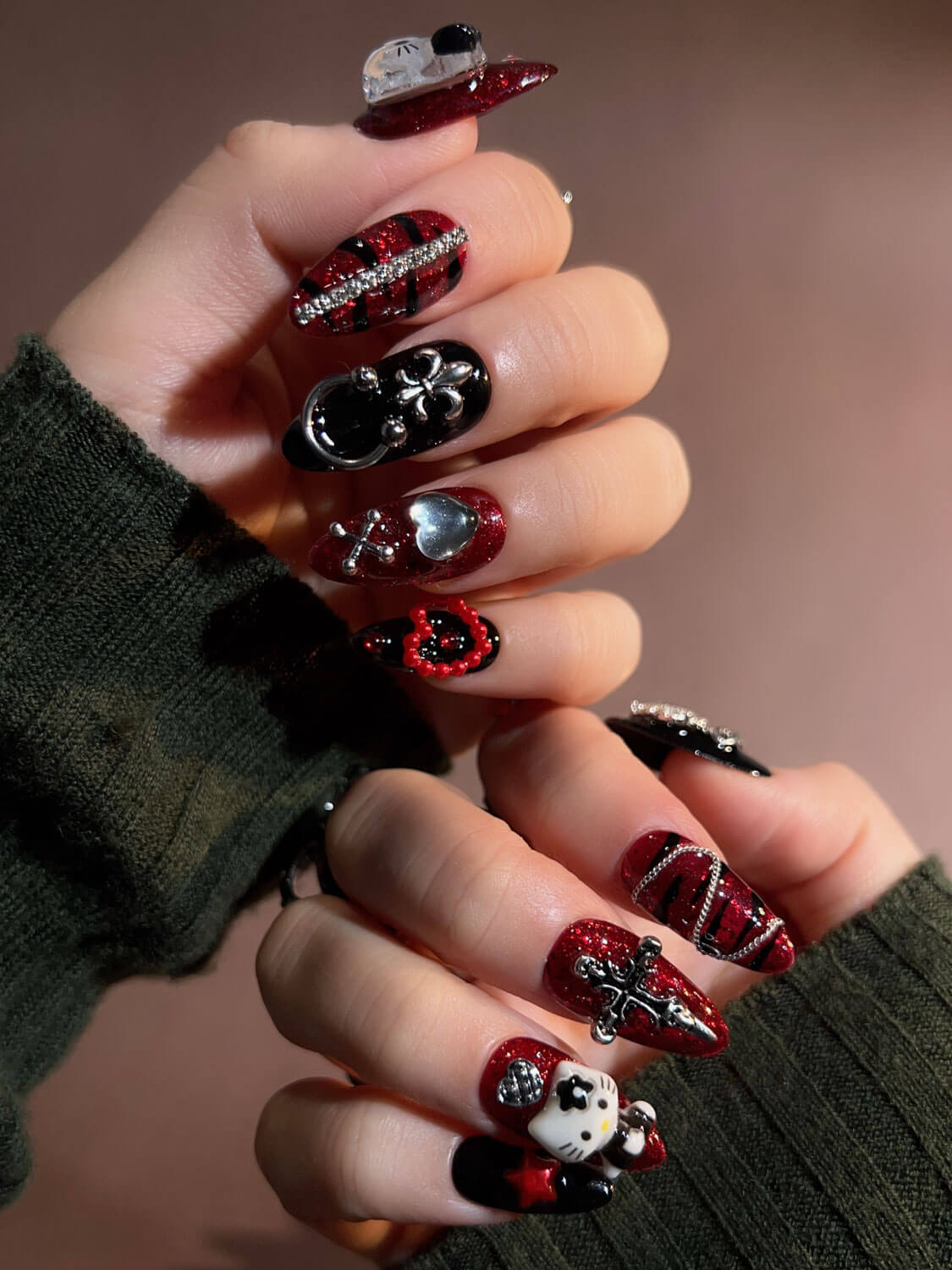 Handmade- Kitty Rebel Press On Nail Set