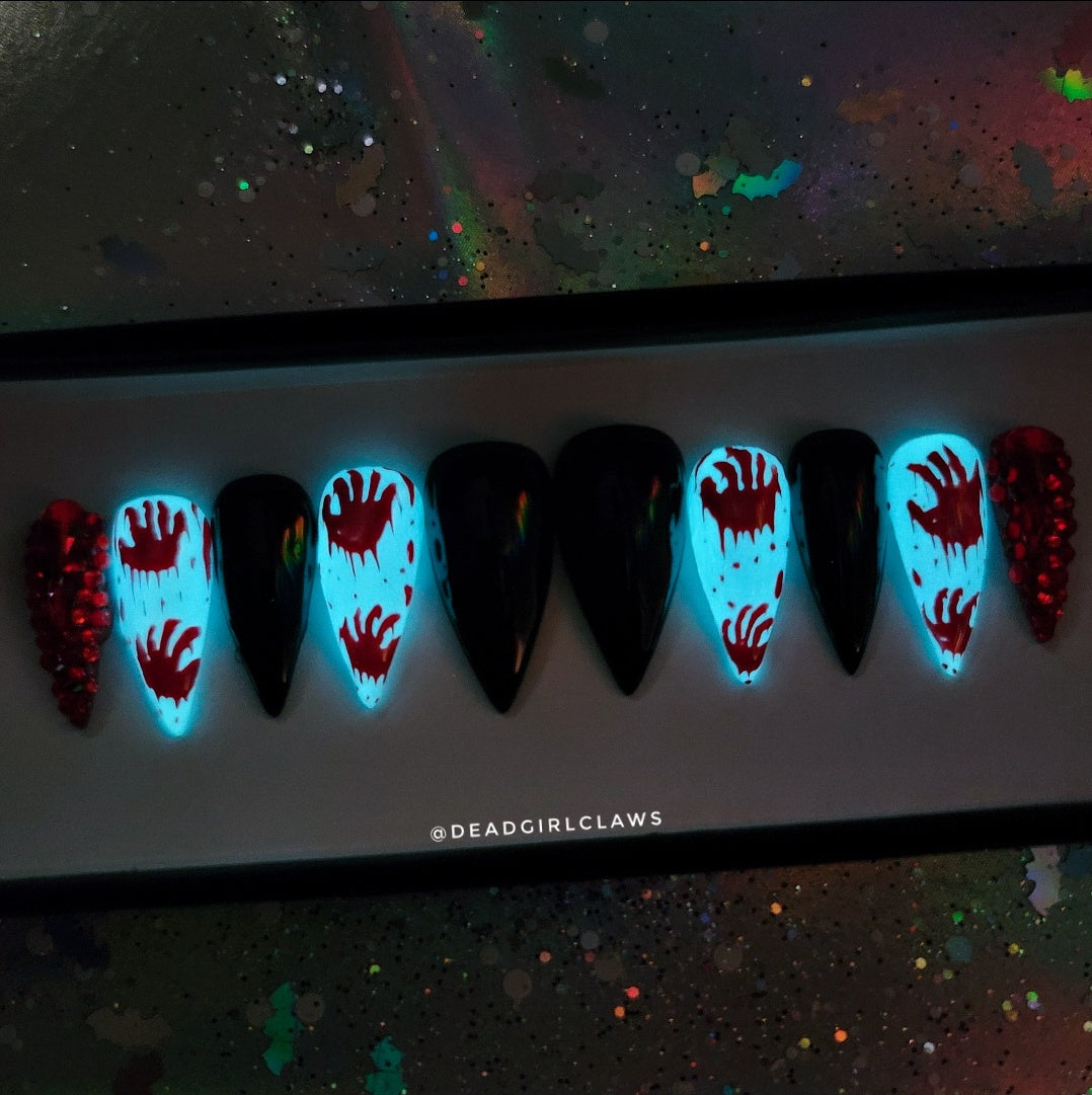 Crime Scene Press on Nail Set (Glow in the Dark)