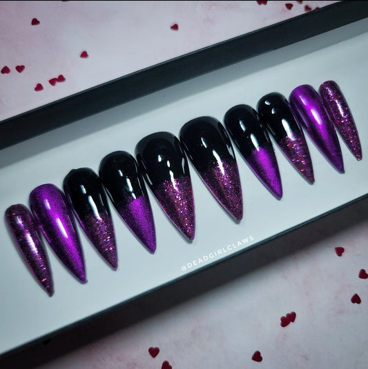 Queen Press on Nail Set