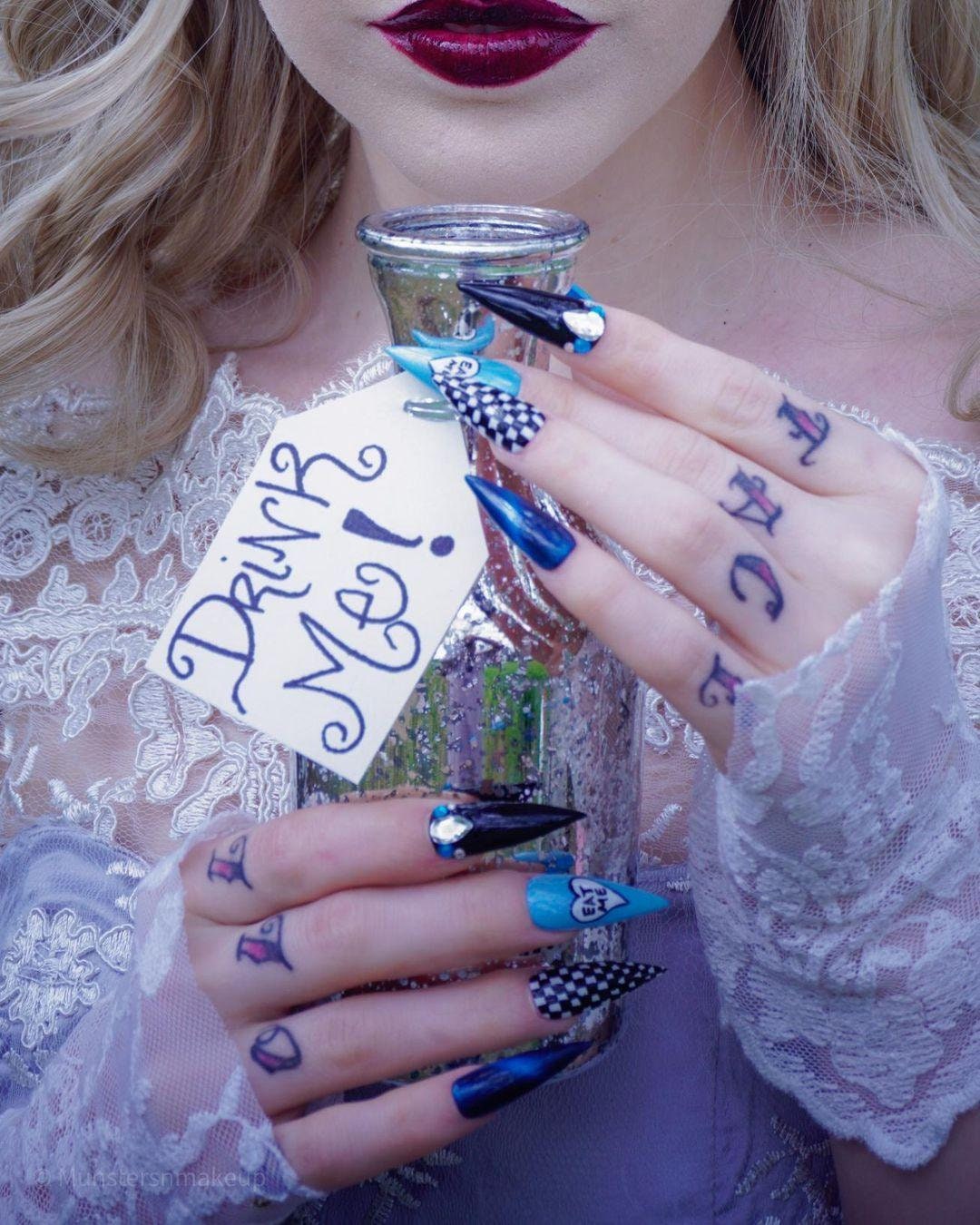 Alice Press on Nail Set