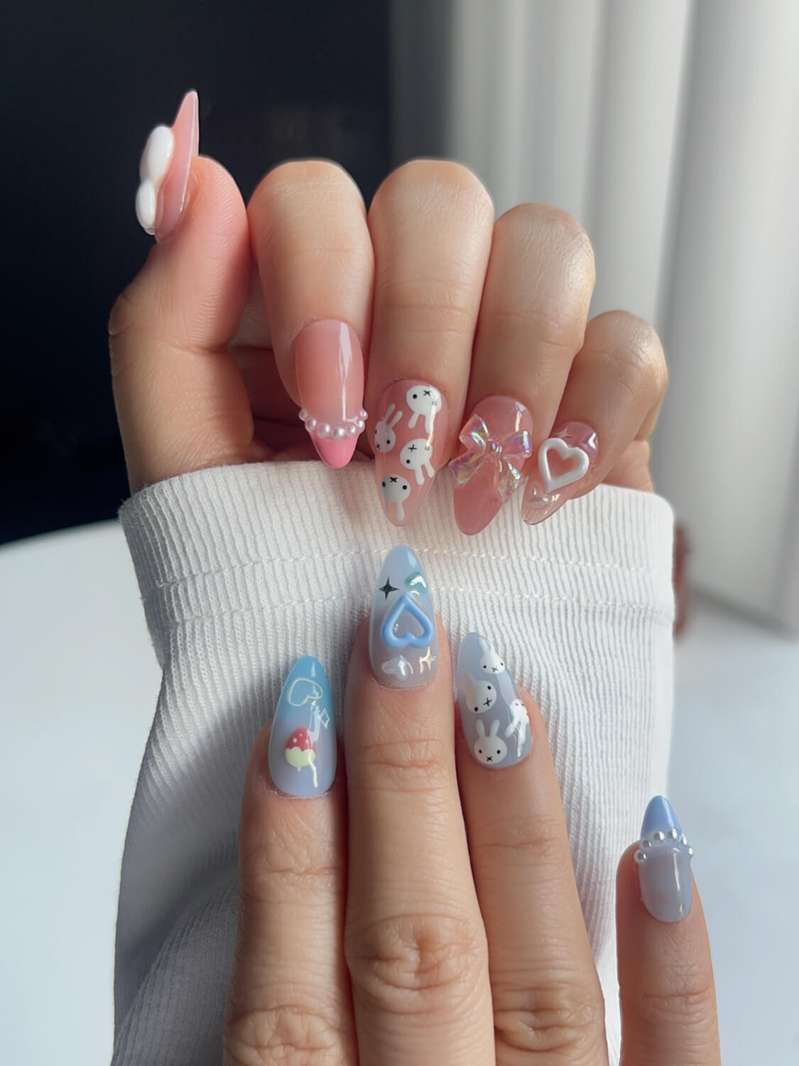Handmade- MIFFY XOXO Press On Nail Set