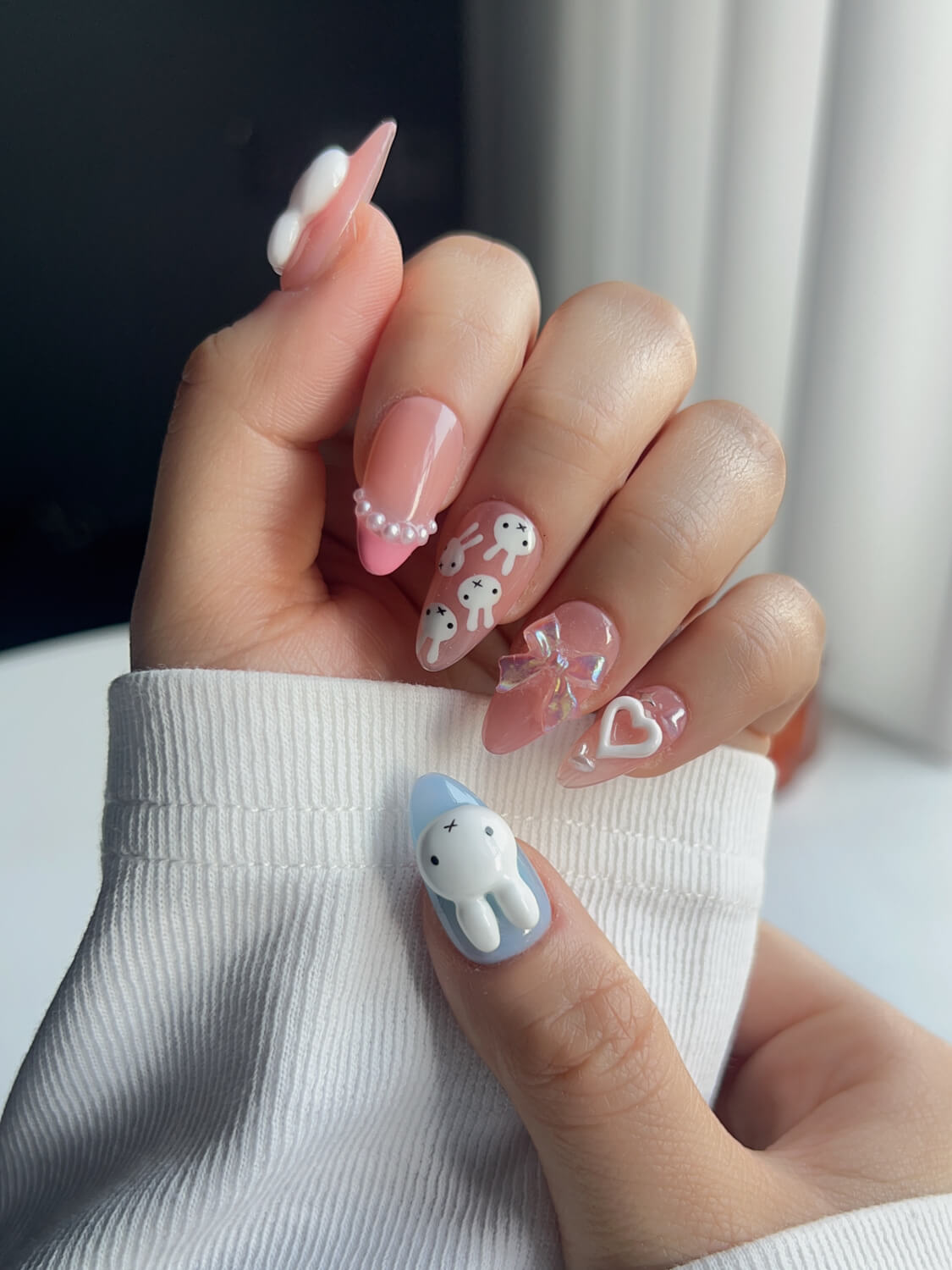 Handmade- MIFFY XOXO Press On Nail Set