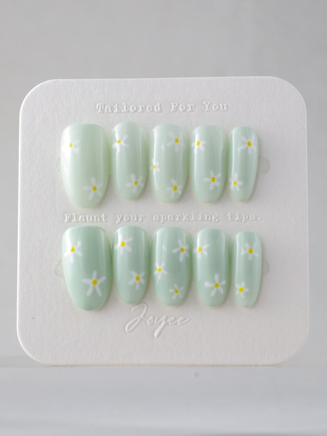 Handmade- Mint Daisy Press On Nail Set